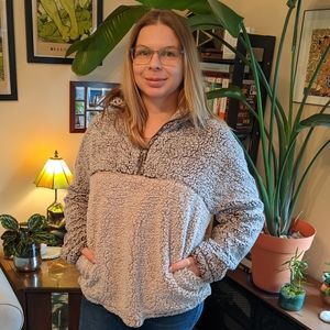 Oversized teddy sweater size M super comfy